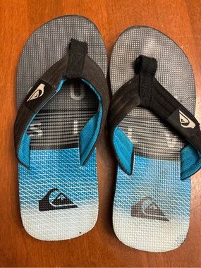 Subcategory selection for men's swim item